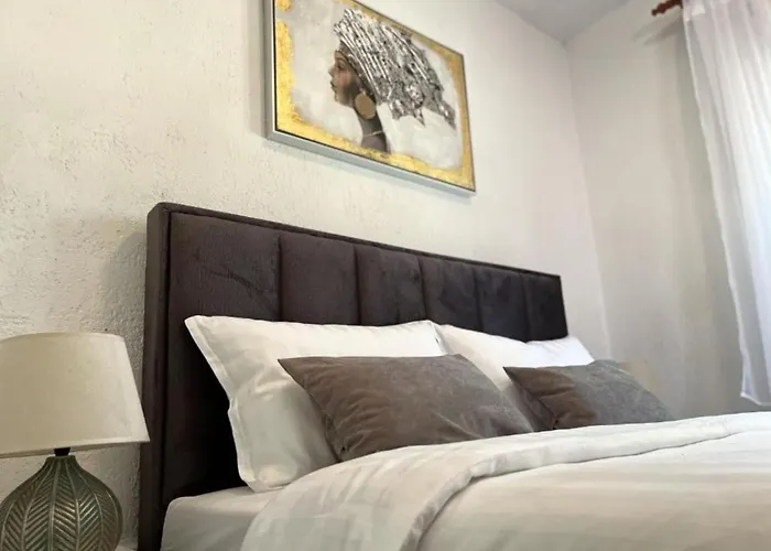 One Bedroom With Balcony 3 דירה ביוגראד נה מורו