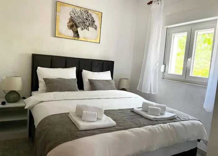 One Bedroom With Balcony 3 *